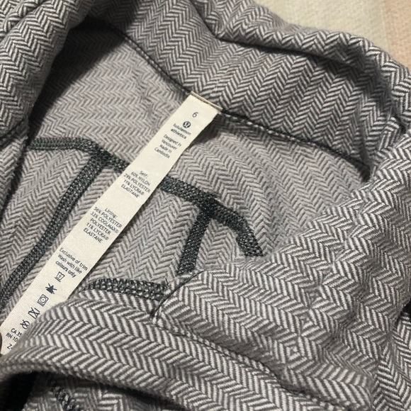 Lululemon Jacket - Picture 3 of 4
